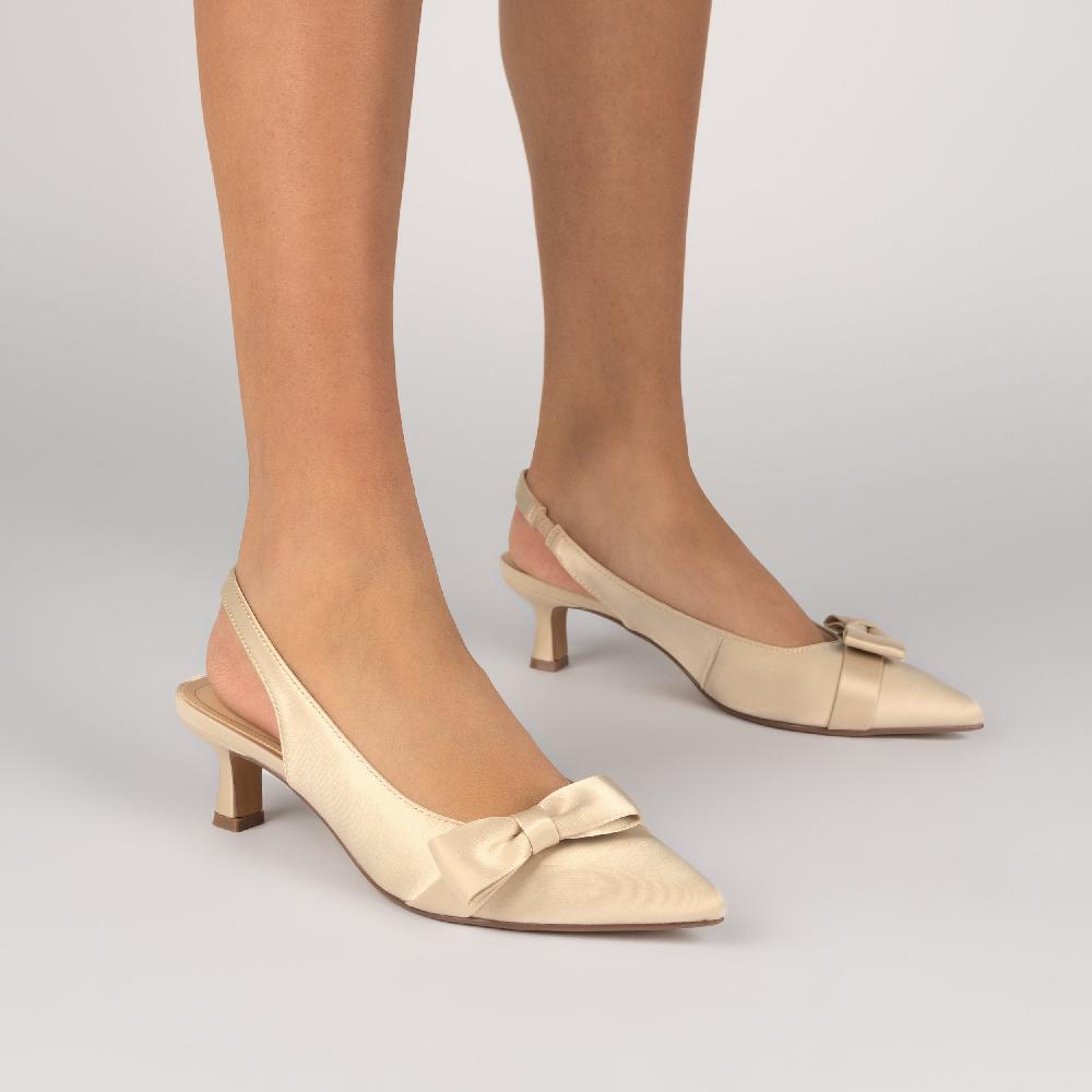 Journee Collection PALOMA SLINGBACK KITTEN HEELS White Satin