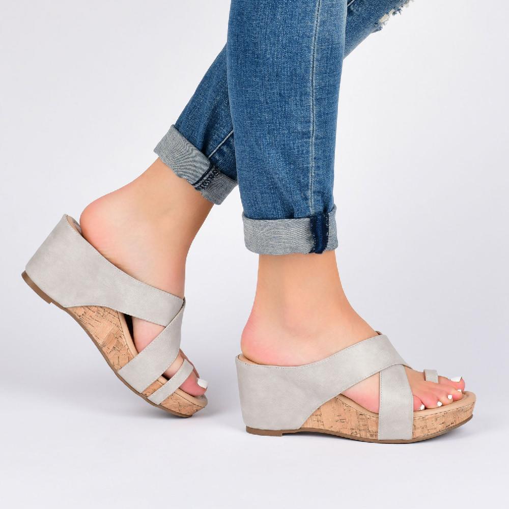 Journee Collection RAYNA WEDGE HEELED SANDAL IN FAUX LEATHER Stone