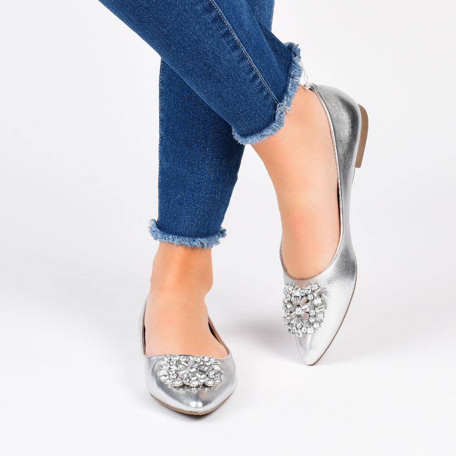 Journee Collection RENZO DRESSY BALLET FLATS IN WIDE Pink