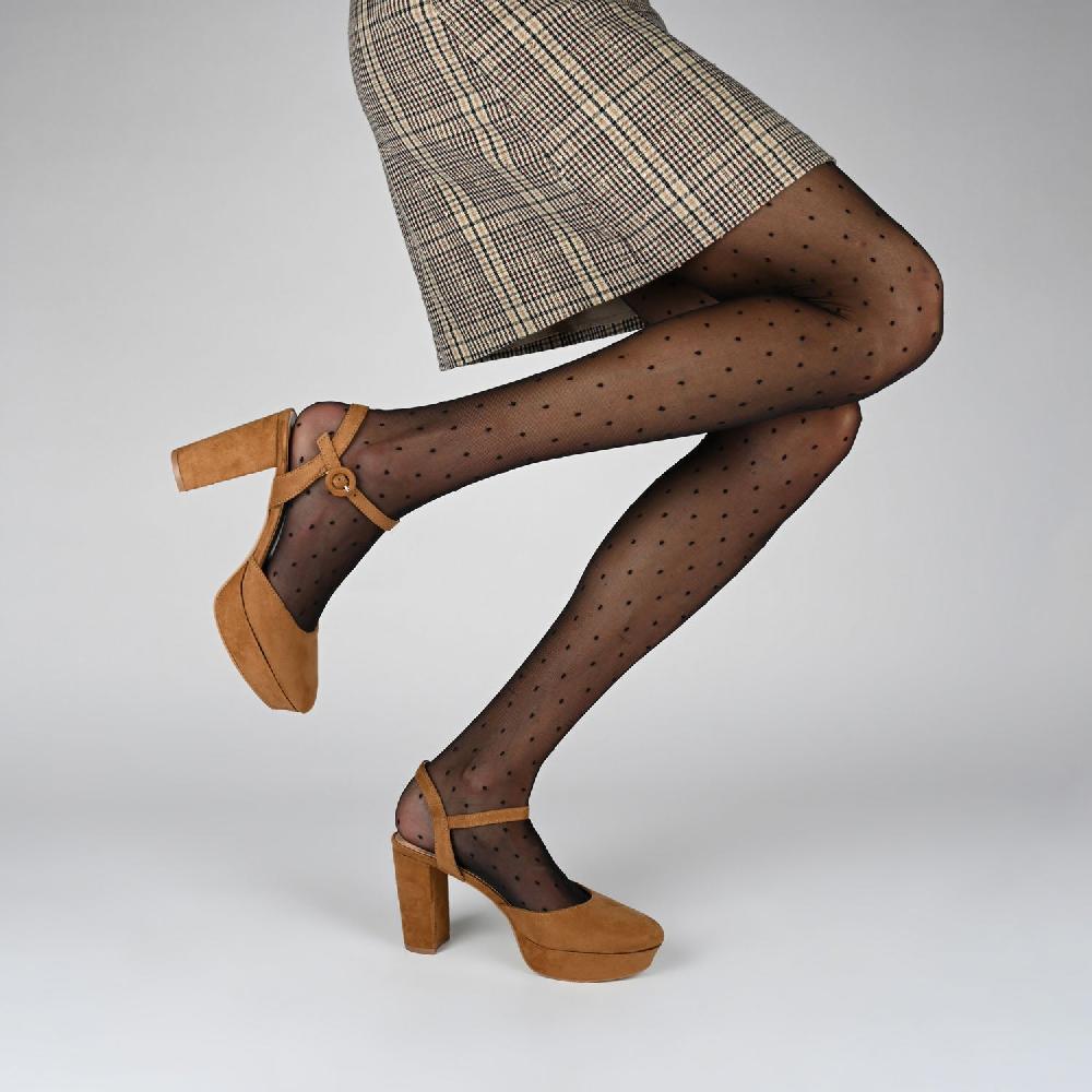 Journee Collection ROSLYNN PLATFORM HEELS IN FAUX SUEDE Tan