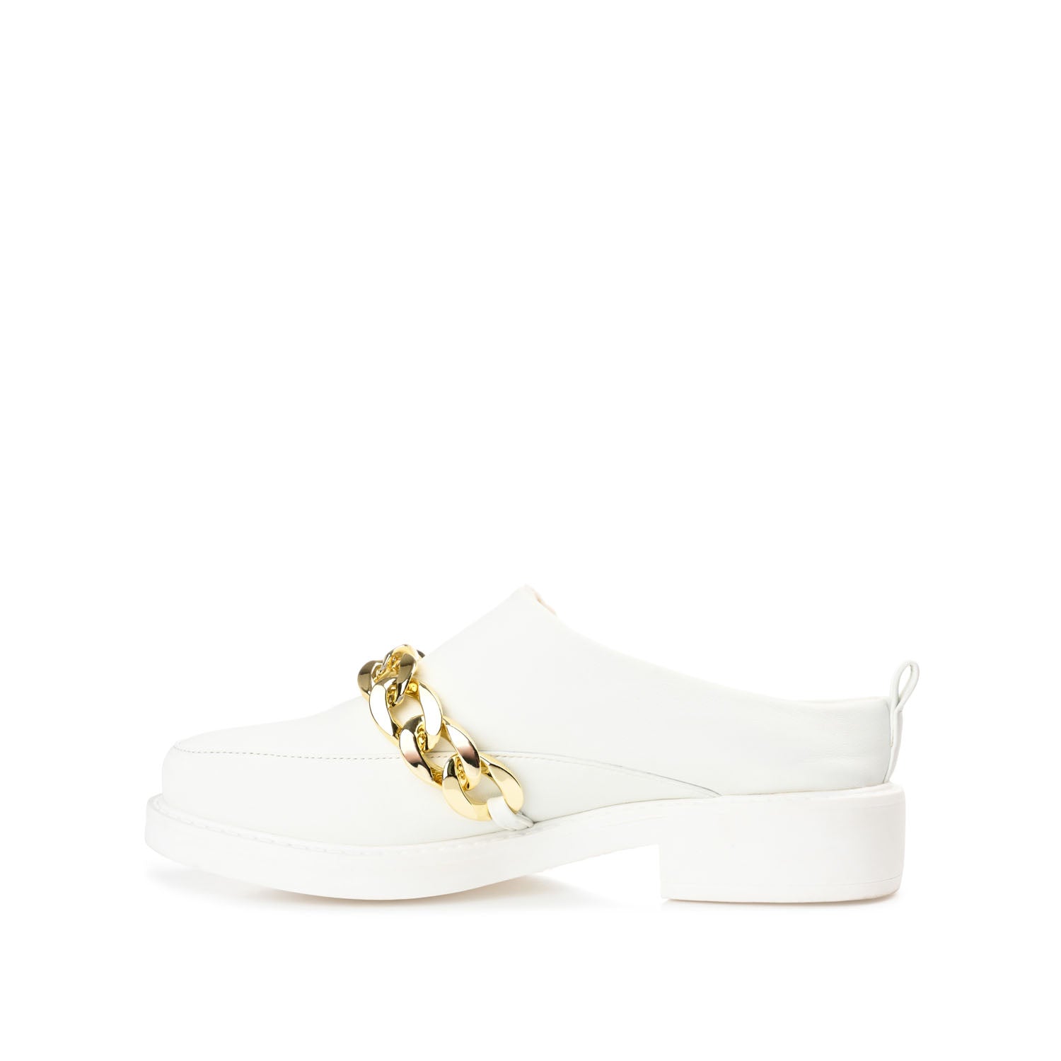 Journee Collection SHEAH LOAFER CLOGS IN FAUX LEATHER White