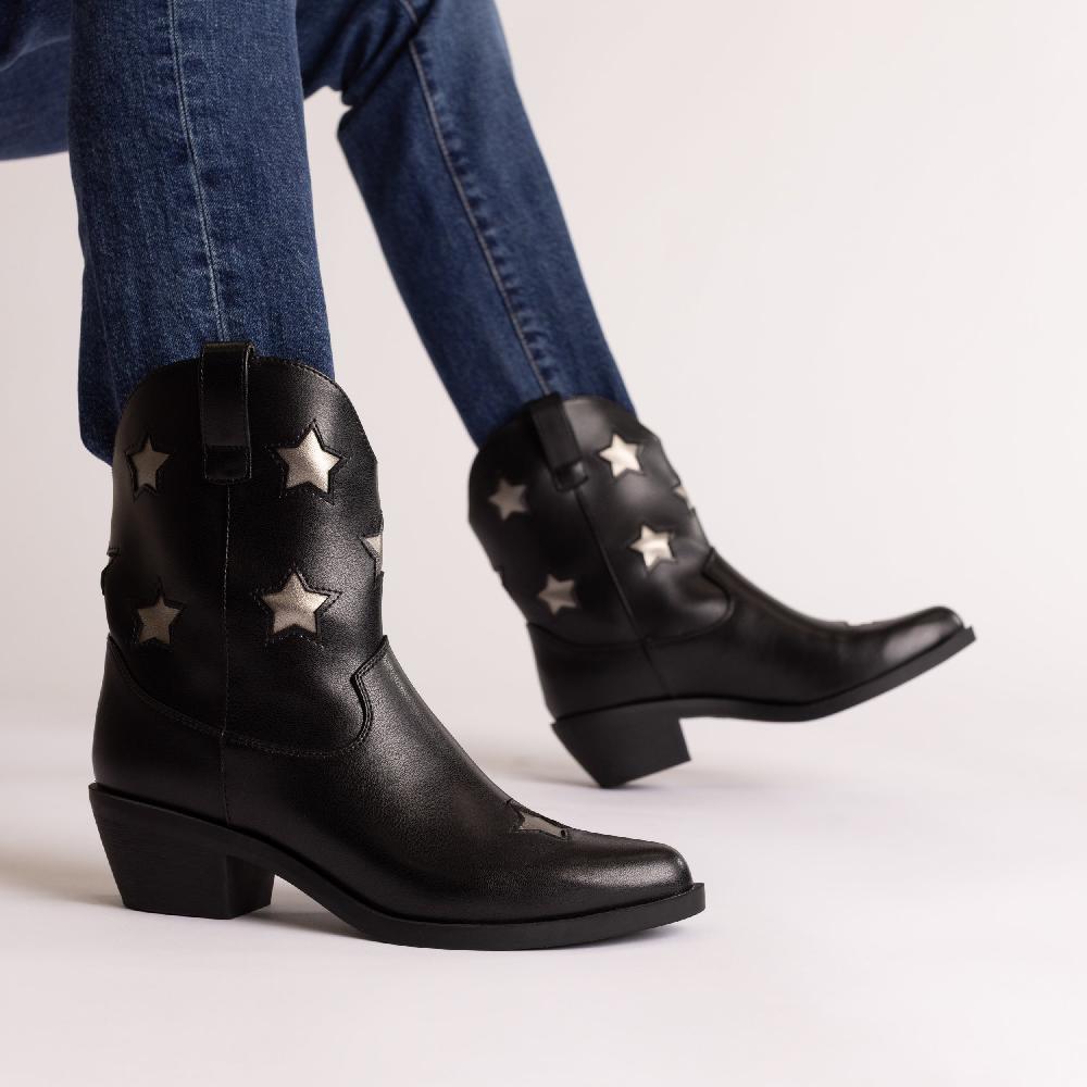 Journee Collection UNDERWOOD WESTERN STAR BOOTIES IN WIDE Black