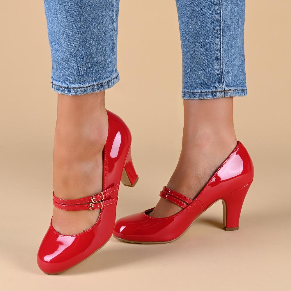 Journee Collection WENDY MARY JANE PUMP HEELS IN STATEMENT Red