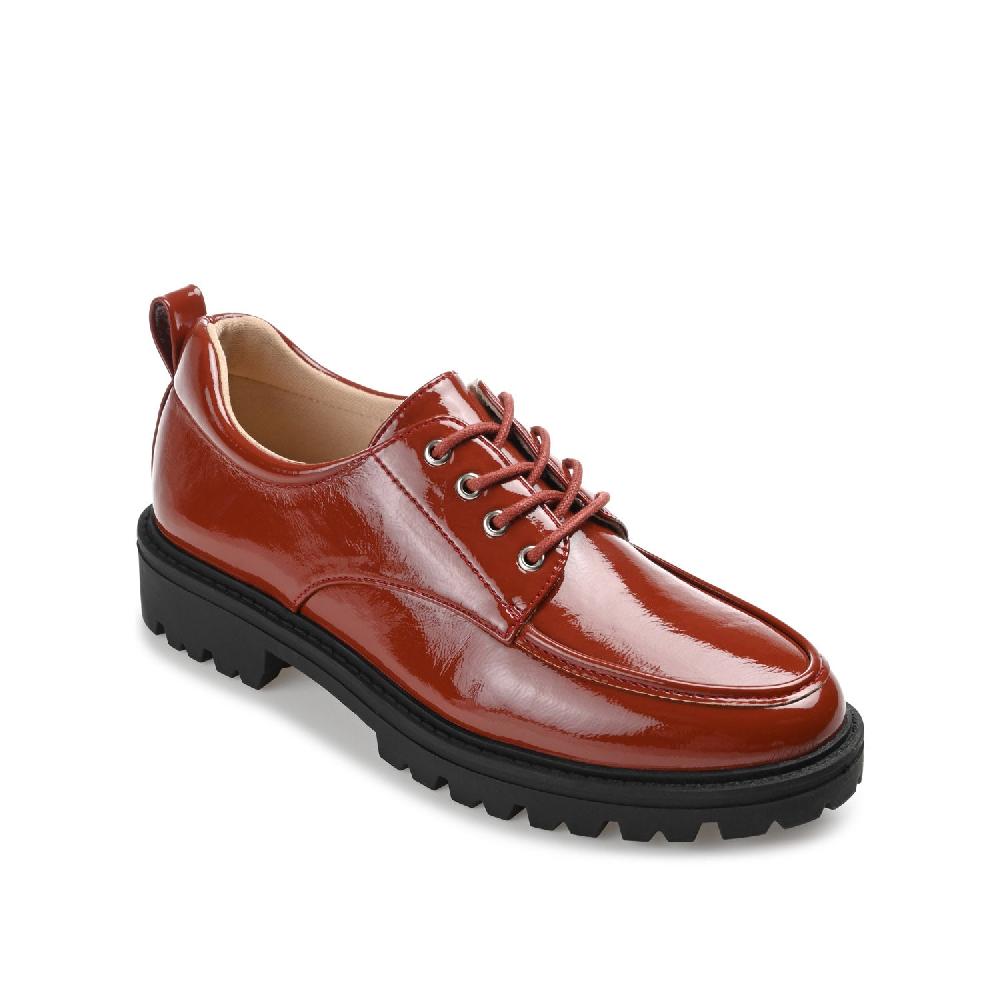 Journee Collection ZINA OXFORD LOAFER FLATS IN PATENT Brick