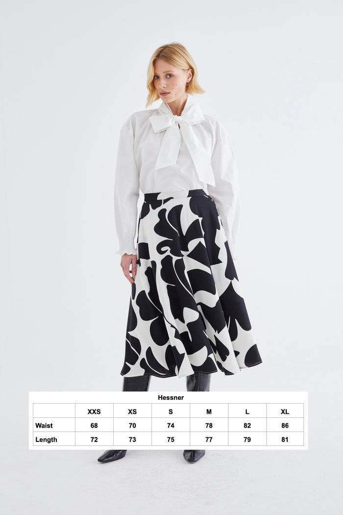 Jovonna London HESSNER SKIRT BLACK AND WHITE PATTERN