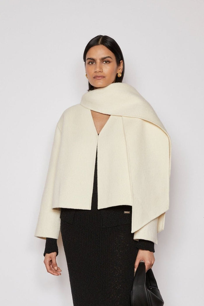 Jovonna London SIENNA COAT WITH SCARF CREAM