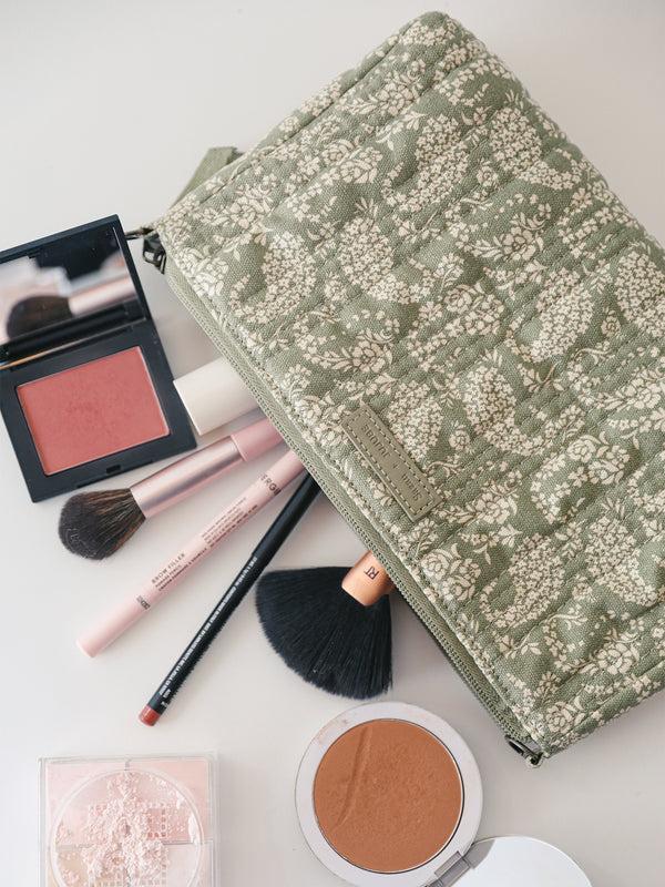 Ju Ju Be Sazan + JuJuBe 3-piece Pouch Clutch Purse Set - Paisley Floral