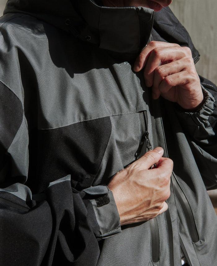 juice +Phenix WINDSTOPPER® by GORE-TEX LABS City Mountain Parka (Black)