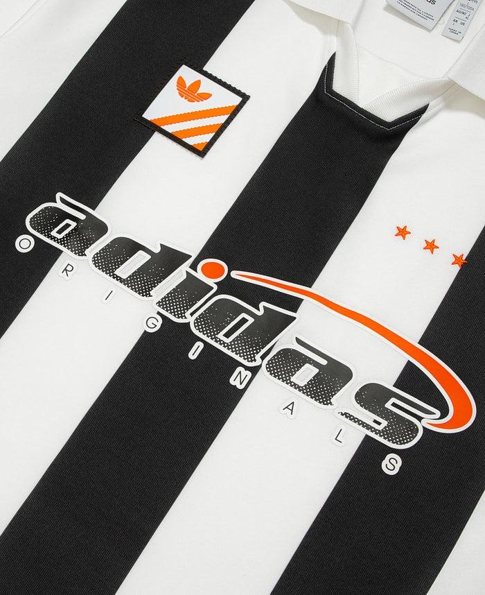 Juice Trefoil Logo Play Football Graphic Short Sleeve Polo Shirt (White)