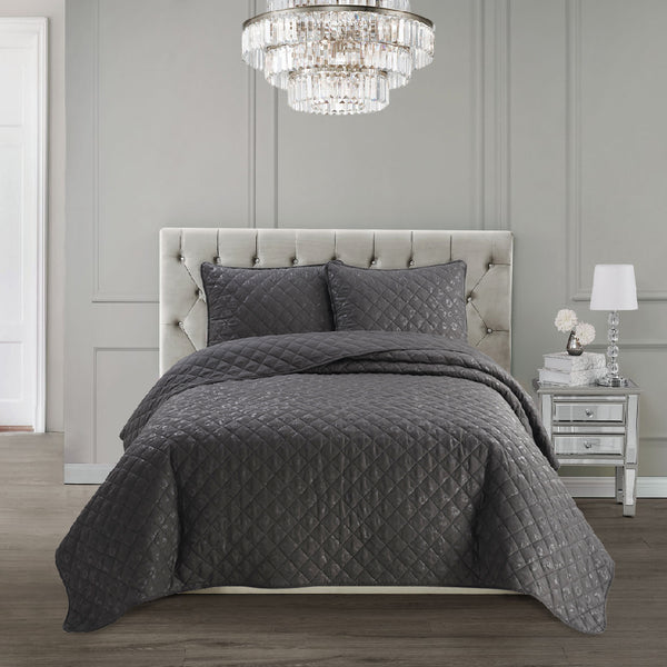 juicy couture Black Leopard Embossed Quilt Set