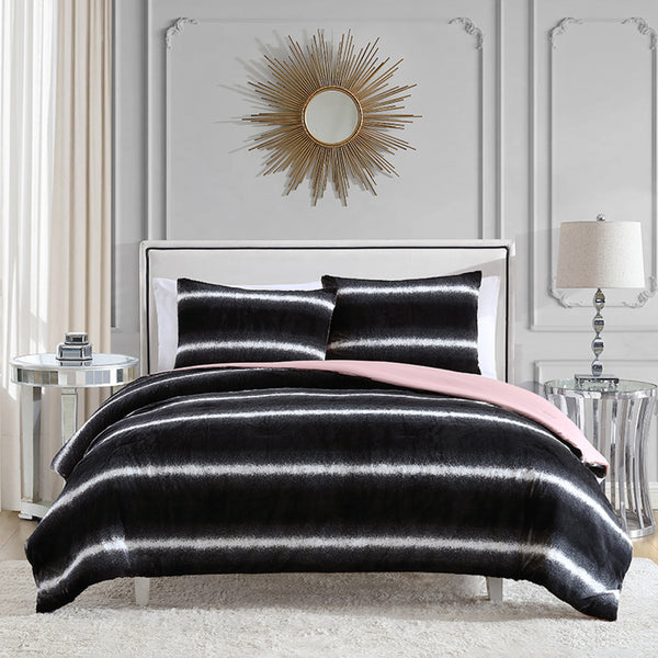 juicy couture Faux Fur Ombre Stripe Comforter Set