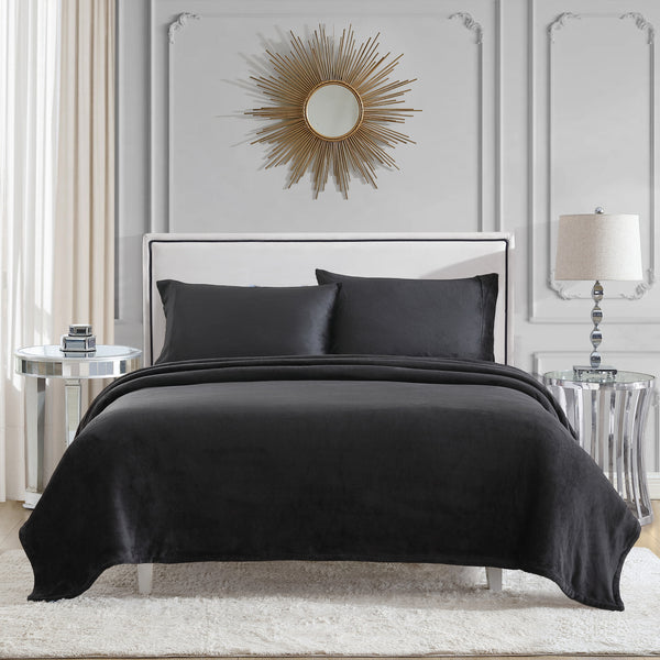 juicy couture Solid Plush Sheet Set