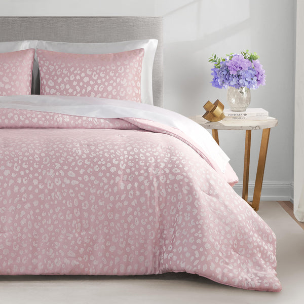 Juicy Couture Sparkle Cheetah Jaquard Comforter Set