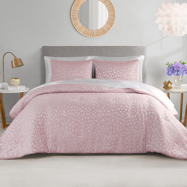 juicy couture Sparkle Cheetah Jaquard Comforter Set