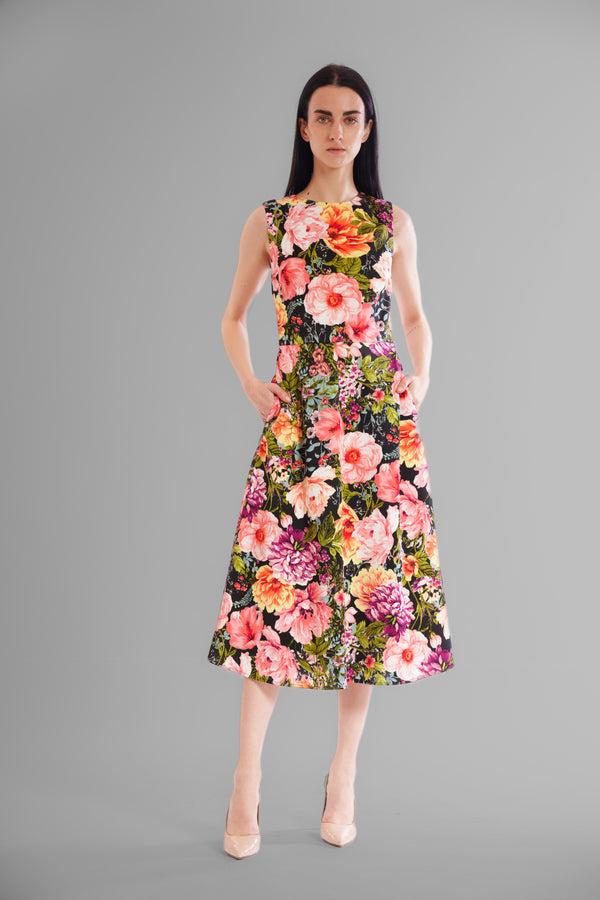 julia jordan DONNA RICCO - SLEEVELESS SCOOP NECK PRINTED MIDI DRESS BLACK MULTI