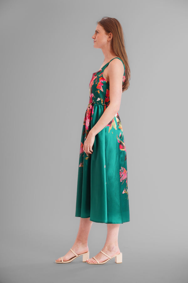 Julia Jordan MIDI LENGTH GOWN WITH SQUARE NECKLINE GREEN MULTI