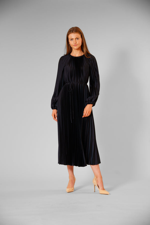 Julia Jordan PLEATED LONG SLEEVE WAIST TIE MAXI DRESS NAVY