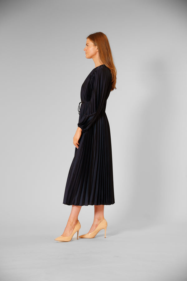 Julia Jordan PLEATED LONG SLEEVE WAIST TIE MAXI DRESS NAVY