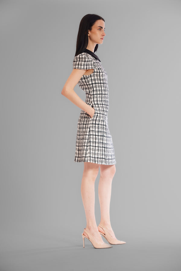 Julia Jordan SHORT SLEEVE BOUCLE DRESS WITH COLLAR BLACK WHITE