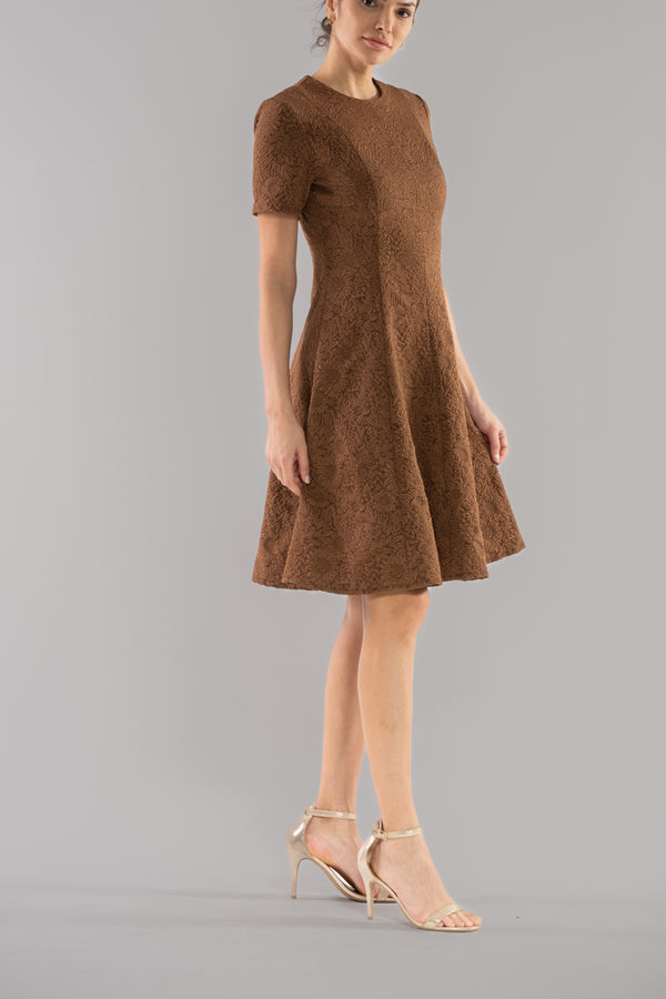 Julia Jordan SHORT SLEEVE HIGH NECK A LINE DRESS COCOA