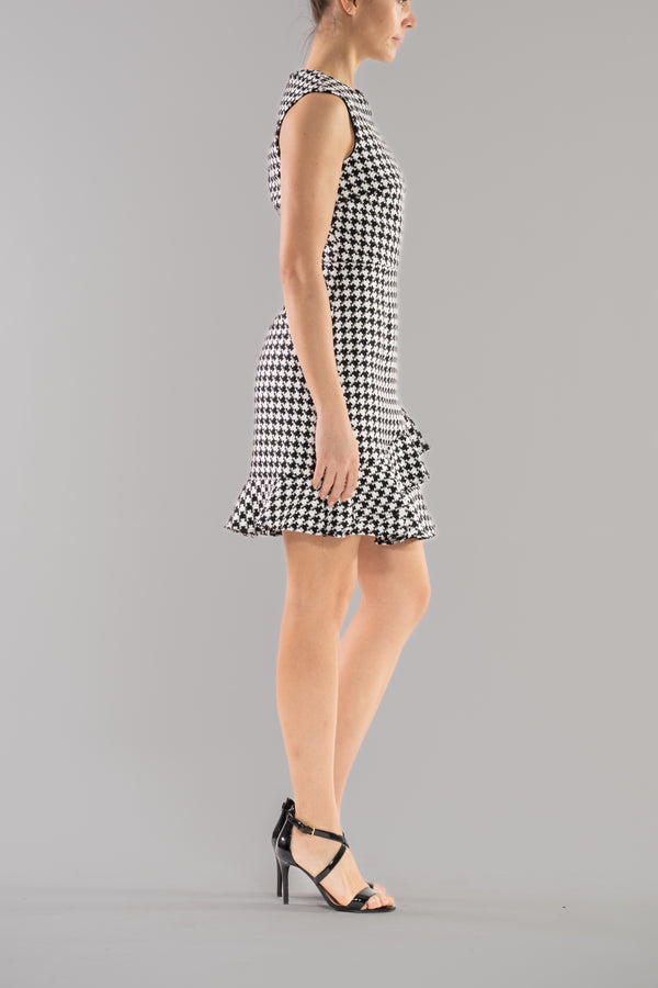 Julia Jordan SLEEVELESS SCOOP NECK RUFFLE HEM DRESS BLACK WHITE