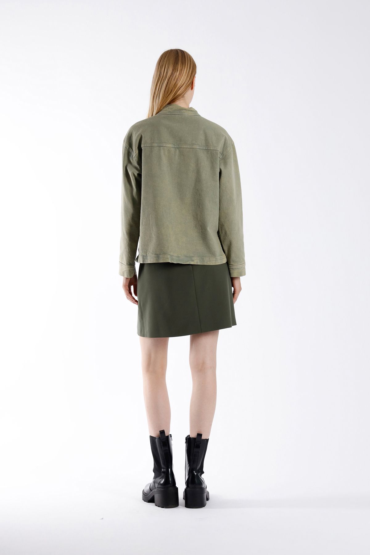 Julia June Top Levi Kaki