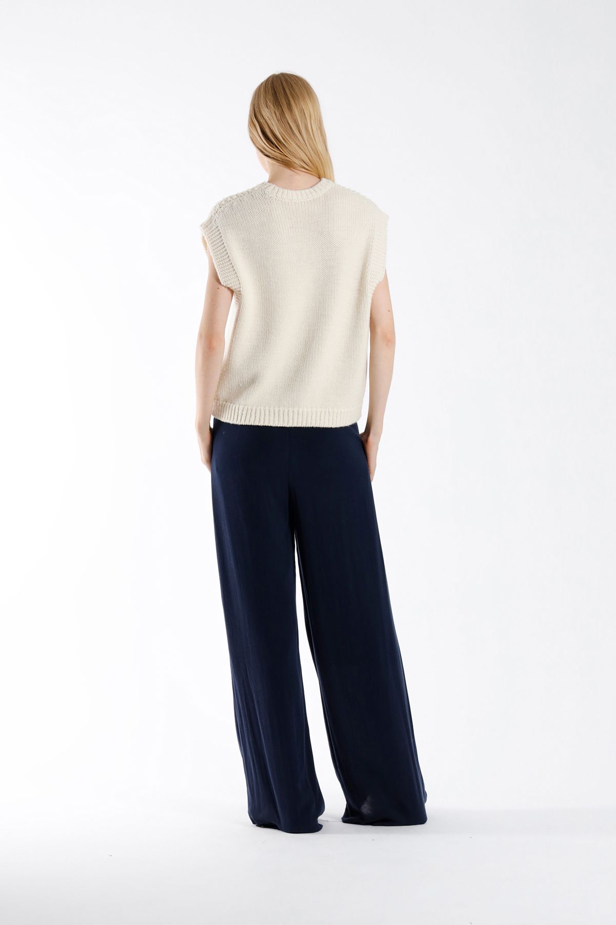 Julia June Top-pull Pagode