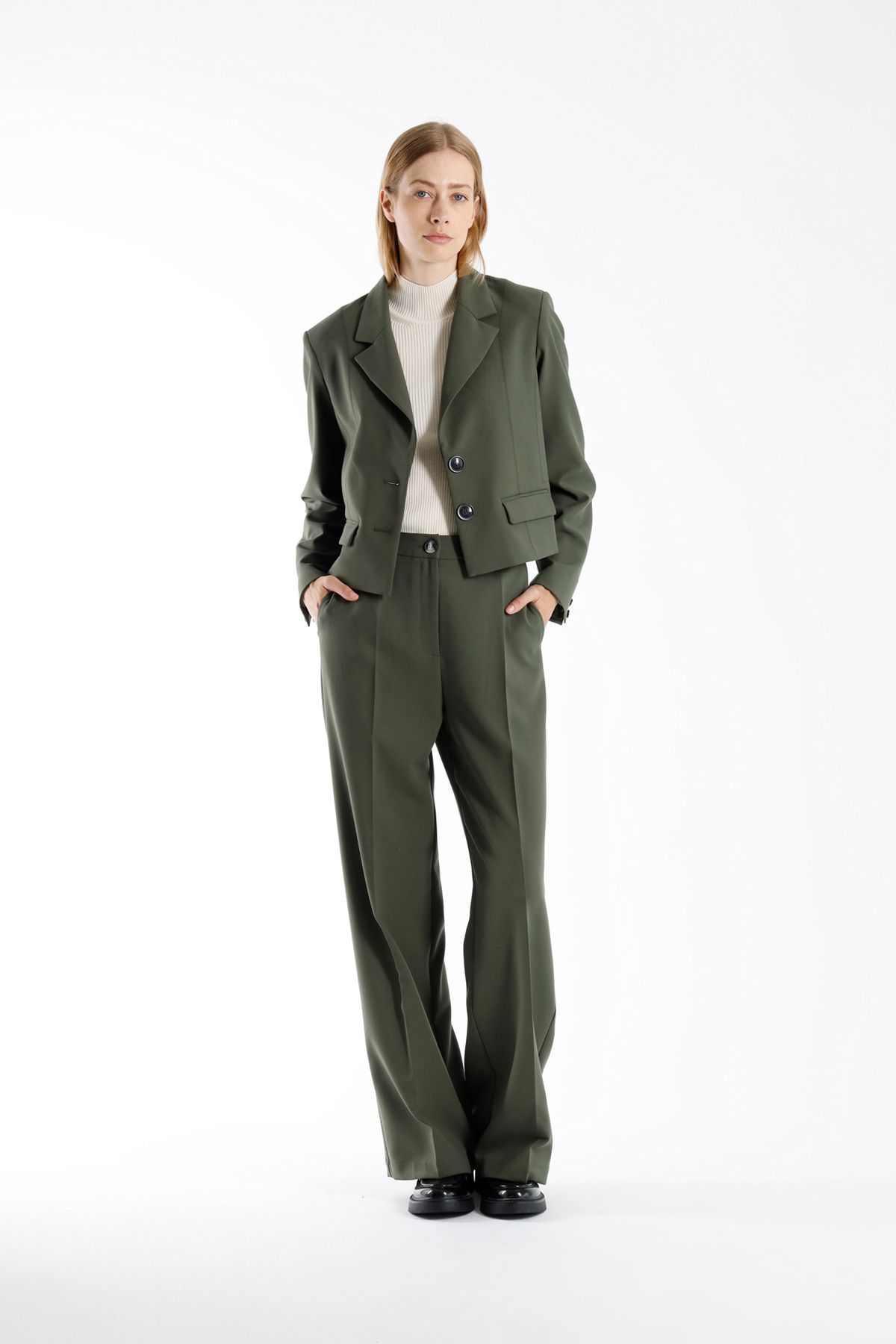 Julia June Trousers Loudi Kaki