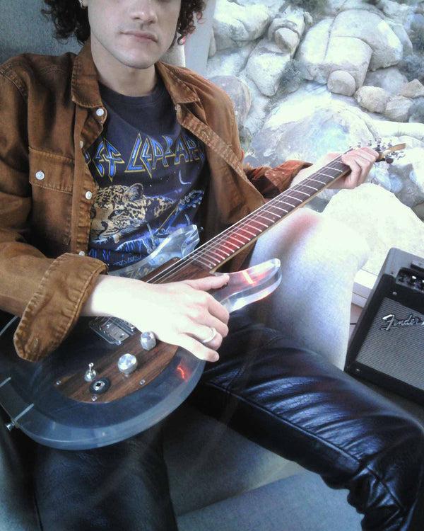 Junk Food Clothing Def Leppard On Through The Night Vintage Tee Vintage Black