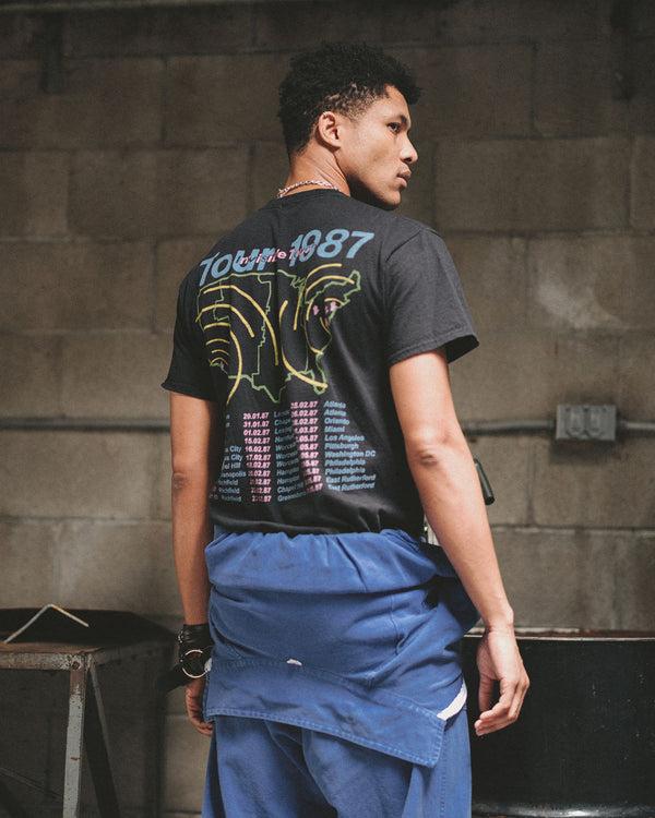 Junk Food Clothing Genesis Invisible Touch Tour 1987 Flea Market Tee Black