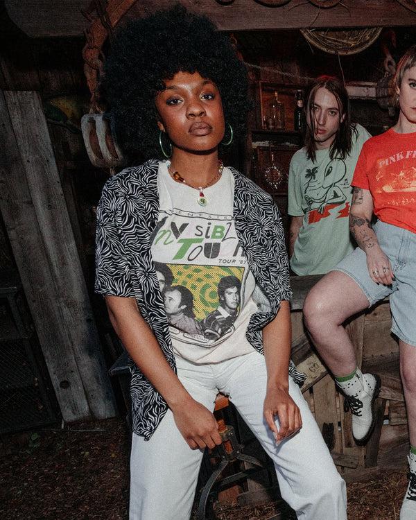 Junk Food Clothing Genesis Invisible Touch Tour '87 Vintage Tee Peach Blush