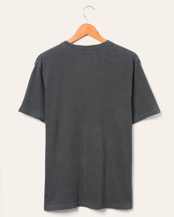 Junk Food Clothing New York Knicks Big Apple Vintage Tee True Black