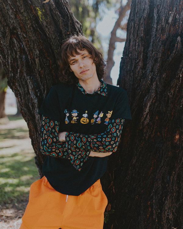 Junk Food Clothing Peanuts Halloween Costumes Flea Market Tee Black