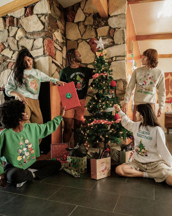 Junk Food Clothing Peanuts Seasons Greetings Flea Market Fleece White