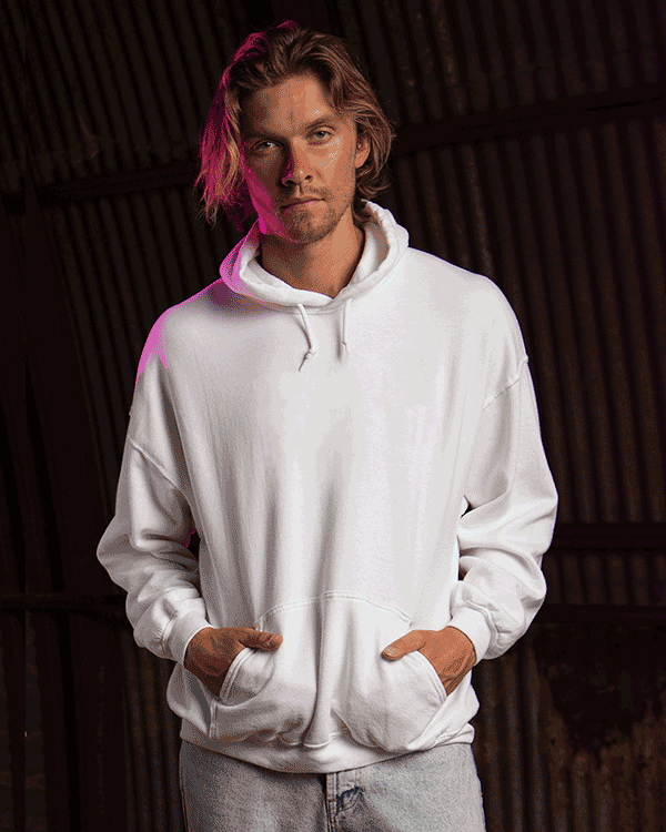 junk food clothing UNISEX MARVEL SWIRL LOGO HOODIE VINTAGE WHITE