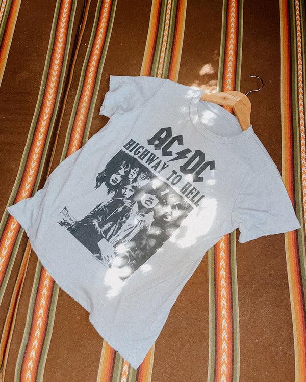 Junk Food Clothing Women's AC/DC Highway To Hell Original Tee Ashley Blue