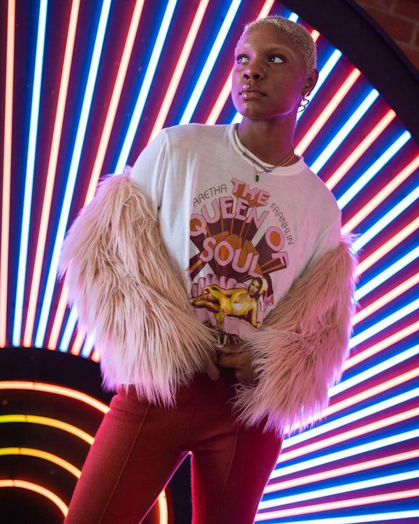 Junk Food Clothing Women's Aretha Franklin Queen Of Soul Vintage Tissue Tee Vintage White