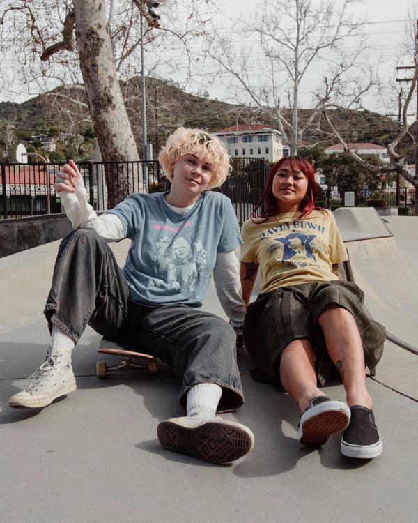 Junk Food Clothing Women's Blondie Pink Lipstick Vintage Tee Ashley Blue