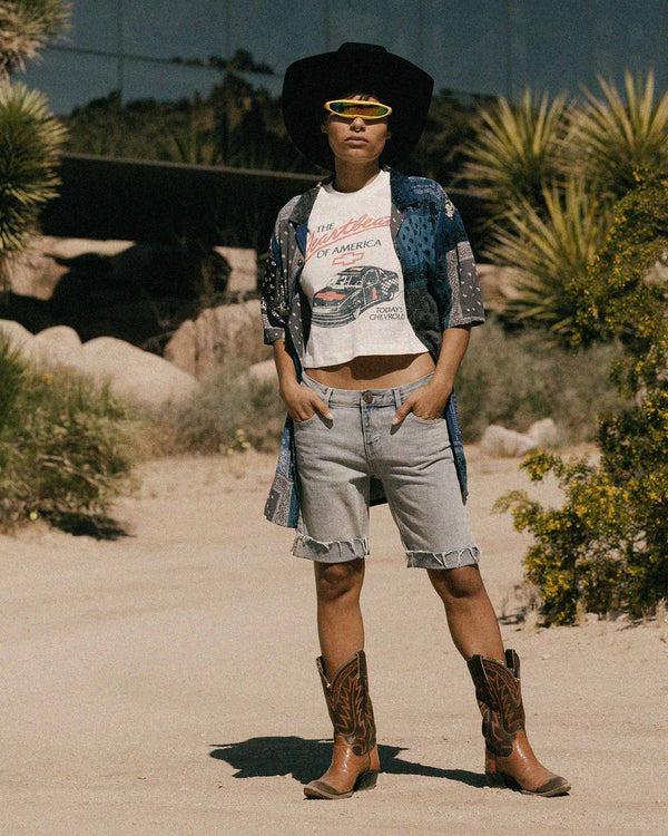 Junk Food Clothing Women's Chevy Hearbeat Of America Mock Neck Crop Vintage White