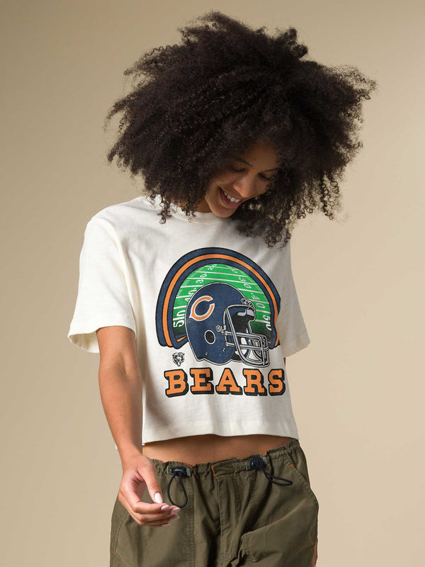 Junk Food Clothing Women's Chicago Bears Game Time Mock Neck Crop Tee Vintage White