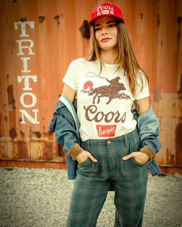 Junk Food Clothing Women's Coors Banquet Cowboy Original Tee Vintage White