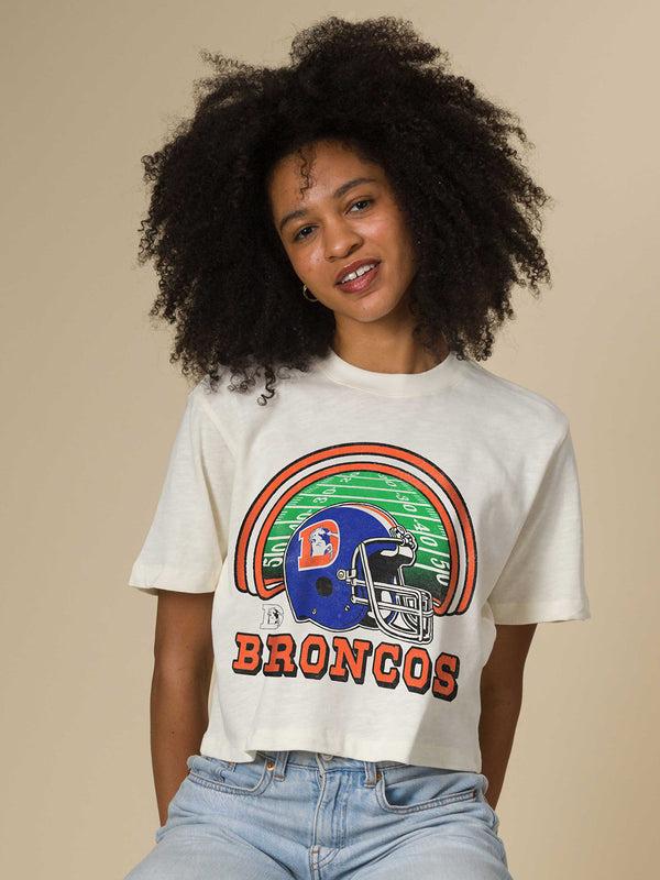 Junk Food Clothing Women's Denver Broncos Game Time Mock Neck Crop Tee Vintage White