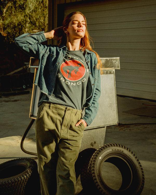 Junk Food Clothing Women's Ford Bronco Vintage Tee Black Sea