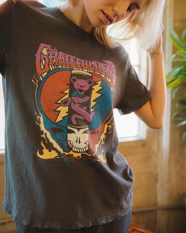 Junk Food Clothing Women's Grateful Dead Dancing Bear And Skull Vintage Tee Castlerock