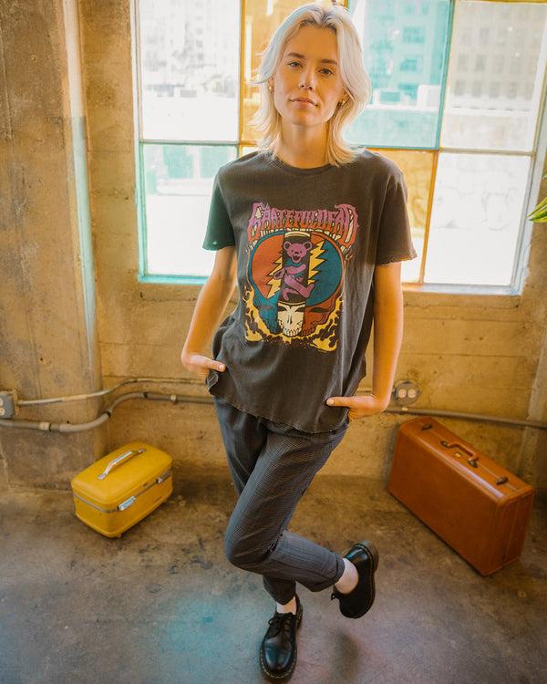 Junk Food Clothing Women's Grateful Dead Dancing Bear And Skull Vintage Tee Castlerock