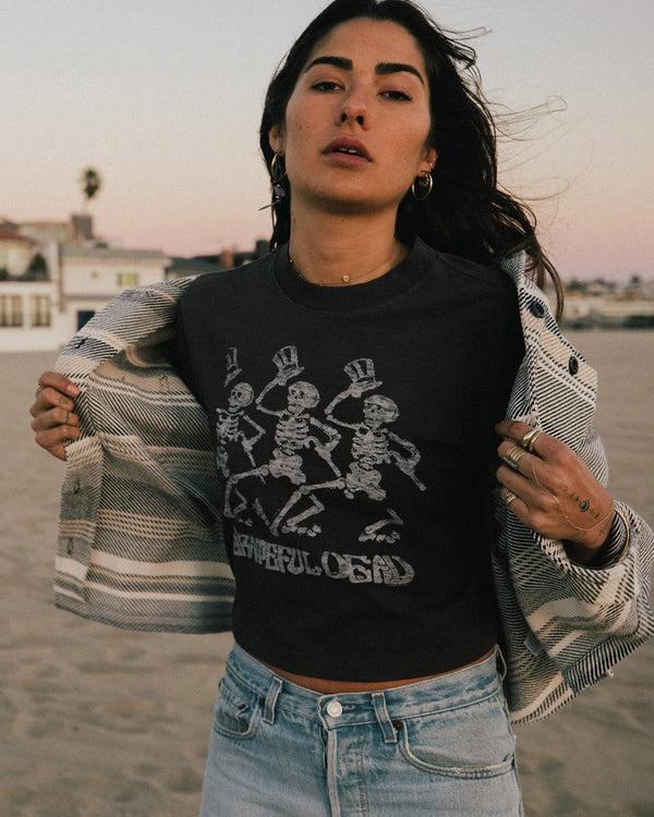 Junk Food Clothing Women's Grateful Dead Dancing Skeletons Crop Mock Neck Tee Vintage Black