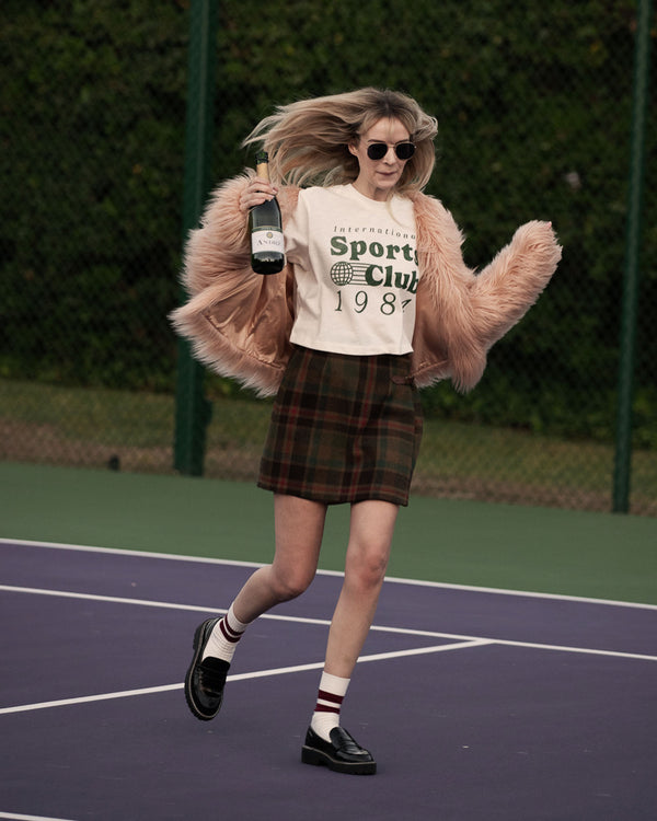 Junk Food Clothing Women's International Sports Club 1984 Mock Neck Crop Tee Vintage White