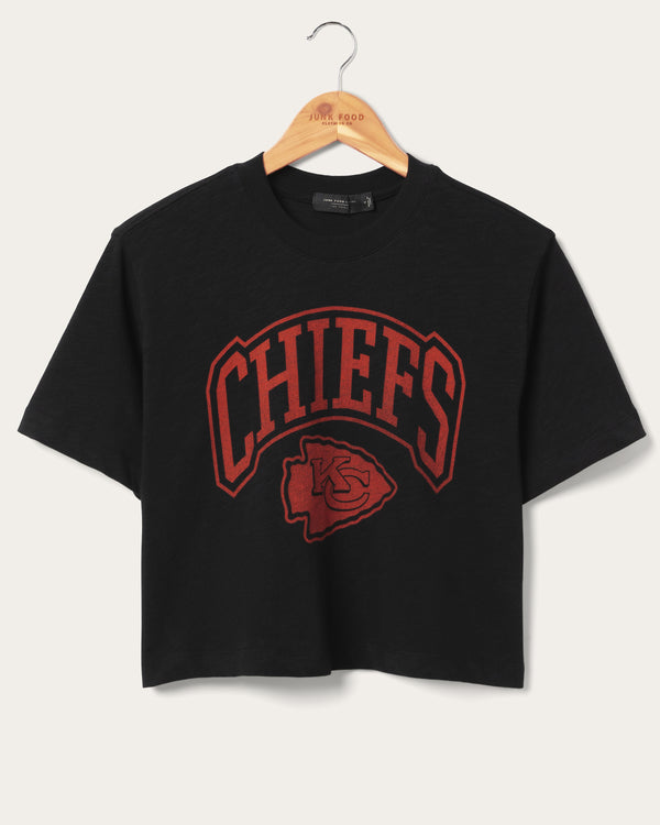 junk food clothing Women's Kansas City Chiefs Blitz Mock Neck Crop Tee Black