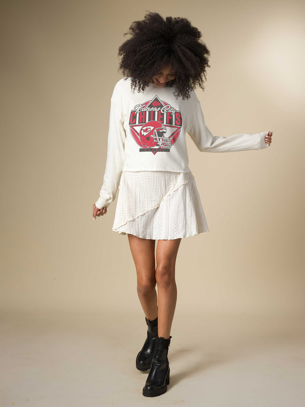 Junk Food Clothing Women's Kansas City Chiefs Helmet Crop Fleece Vintage White