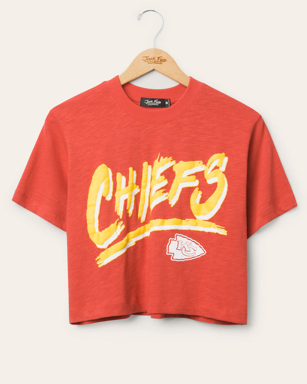 junk food clothing Women's Kansas City Chiefs Thrill Mock Neck Crop Tee Licorice